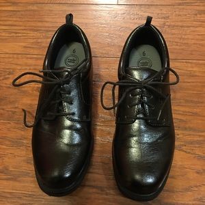 Wonder Nation Boy’s Size 6 Black Dress Shoes